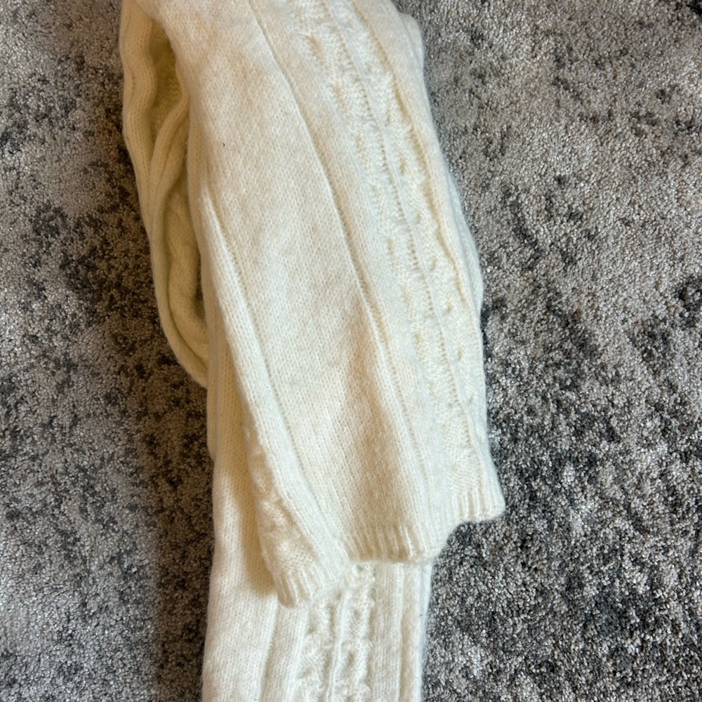 Cream Scarf | AE American Eagle | Cable Knit